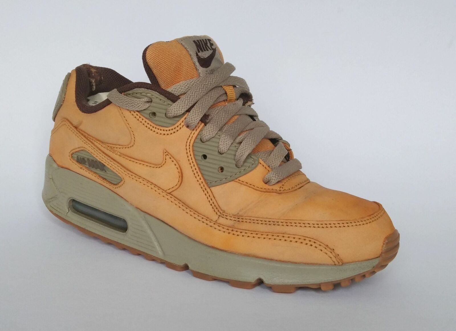 Details about Womens Nike Air Max 90 Leather Winter Trainers 880302 700 Beige UK5US7.5 Details about Womens Nike Air Max 90 Leather Winter Trainers 880302 700 Beige UK5US7.5