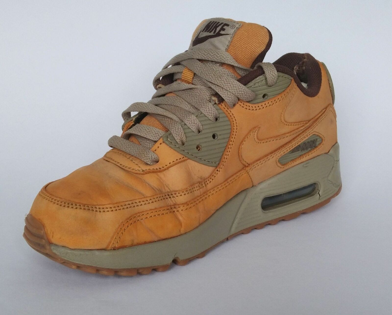 Details about Womens Nike Air Max 90 Leather Winter Trainers 880302 700 Beige UK5US7.5 Details about Womens Nike Air Max 90 Leather Winter Trainers 880302 700 Beige UK5US7.5