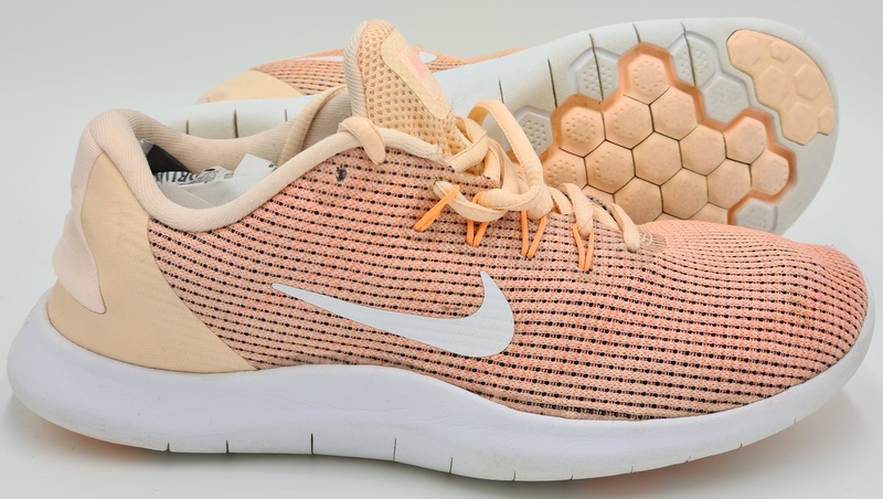 nike peach trainers